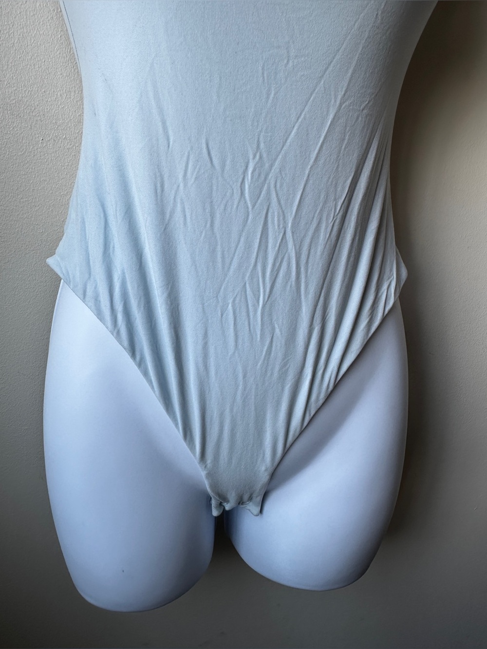 NWOT SKIMS Square Neck Bodysuit Light Blue Medium Thong Back Snap Closure - Picture 6 of 10